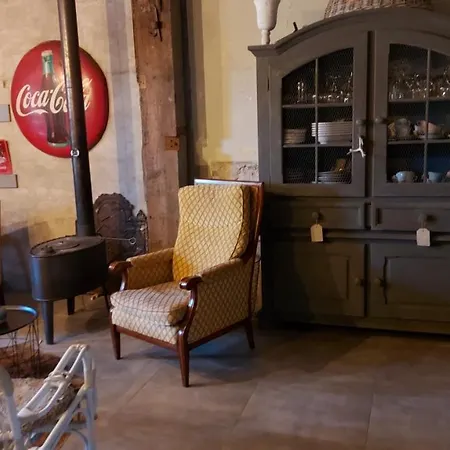 Theetuin Onder De Pannen Bed and Breakfast