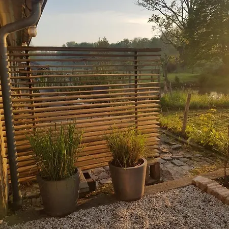 Theetuin Onder De Pannen Bed and Breakfast Lekkerkerk