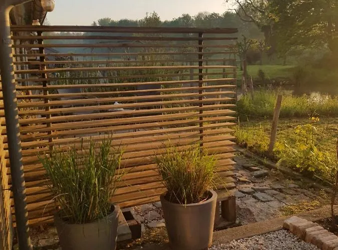 Theetuin Onder De Pannen Bed & Breakfast Lekkerkerk